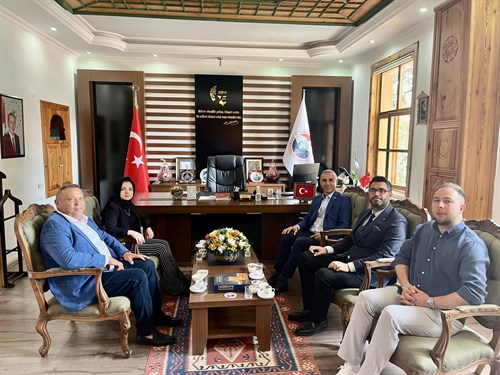 Kültür ve Turizm Bakan Müşaviri Sn. Hayri Çavuşoğlu Kaymakamımız Sn. Saliha Karataş’ı Makamında Ziyaret Etti