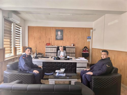 Kaymakamımız Sn. Saliha Karataş Taşlıca Jandarma Karakol Komutanlığını Ziyaret Etti