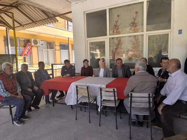 Kaymakamımız Sn. Saliha Karataş Taşlıca Mahallesini Ziyaret Ederek Vatandaşlarımız İle Bir Araya Geldi